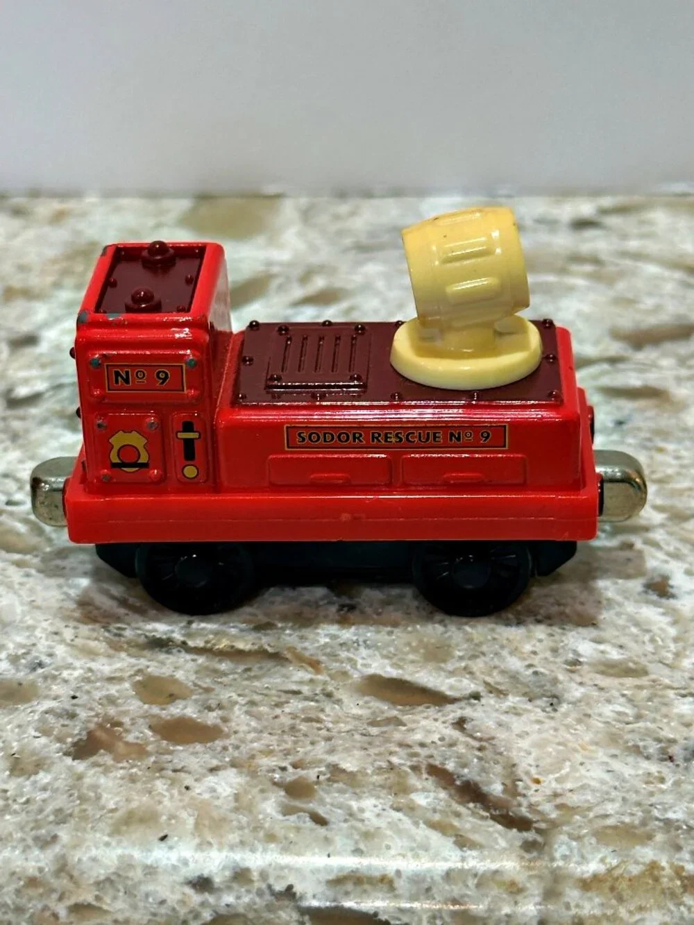 Thomas & Friends Sodor Rescue Airport Car Lot 3 Take Along 2004 Learning Curve
